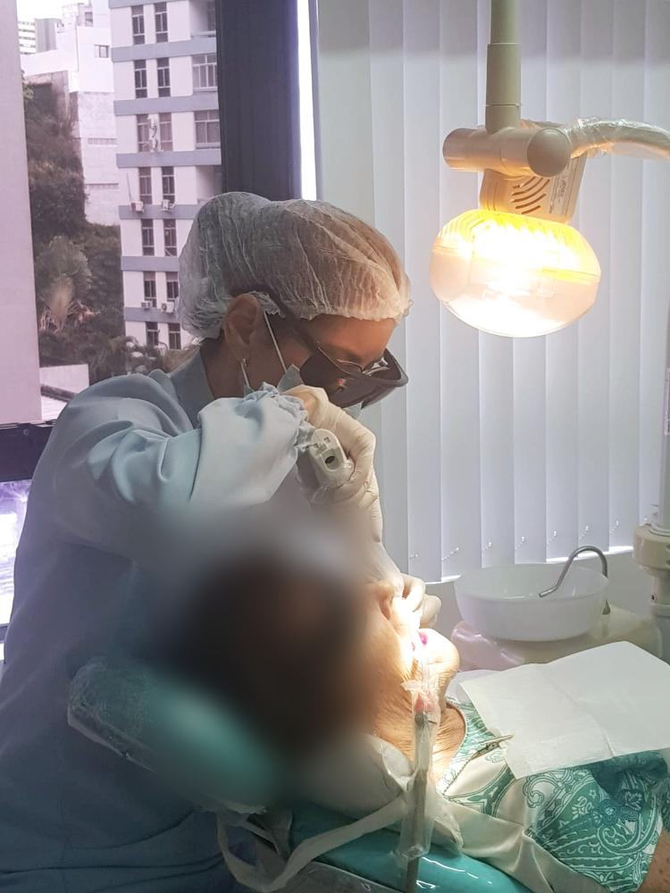Laserterapia no estímulo às glândulas salivares